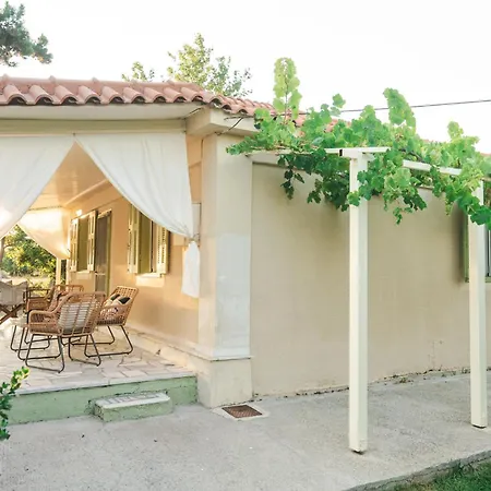 בית נופש Eftihias House *